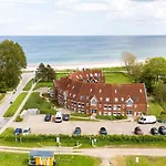 Urlaub Mit Ostseeblick, Schwimmbad, Sauna & Direkte Strandlage アパート *
