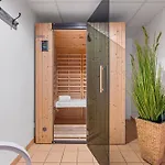 Urlaub Mit Ostseeblick, Schwimmbad, Sauna & Direkte Strandlage *
