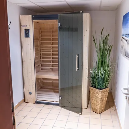 Apartment Urlaub Mit Ostseeblick, Schwimmbad, Sauna & Direkte Strandlage Kronsgaard