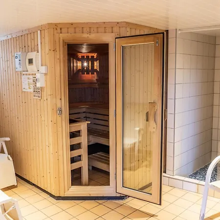 Apartment Urlaub Mit Ostseeblick, Schwimmbad, Sauna & Direkte Strandlage *