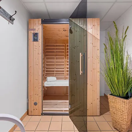 Urlaub Mit Ostseeblick, Schwimmbad, Sauna&direkte Strandlage *